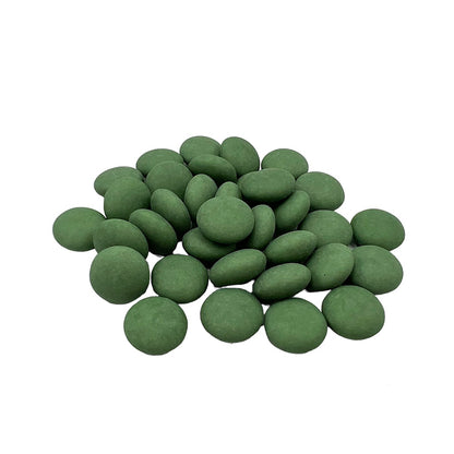 Matte confetti suikerbonen sage groen – een combinatie van chocolade en suikerlaagje, perfect voor doopsuikerconcepten.