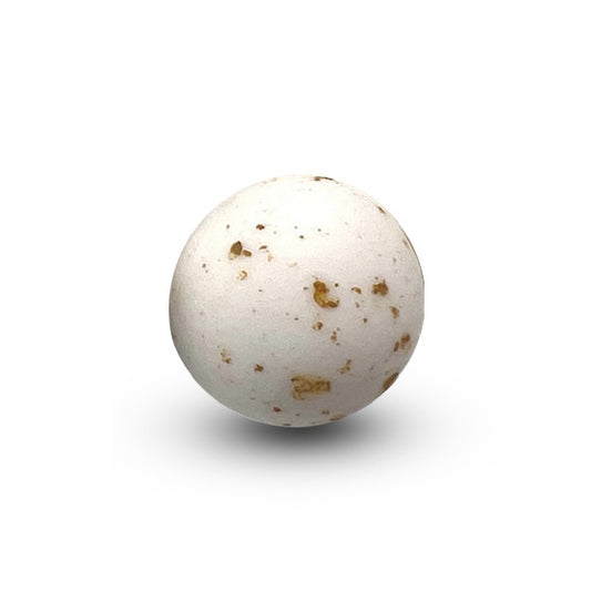 Individuele marmeren crispies suikerboon wit-goud – krokant koekje met melkchocolade en een dun suikerlaagje.