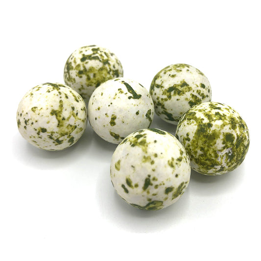 Marmeren praliné marbles suikerbonen wit-groen – hazelnootpraliné met melkchocolade, omhuld door een krokant suikerlaagje, ideaal voor doopsuiker.
