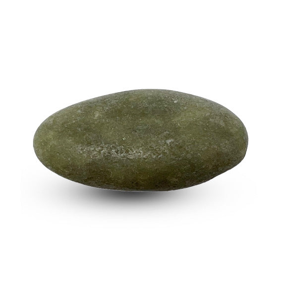 Een enkele jade matte suikerboon met een verfijnde afwerking