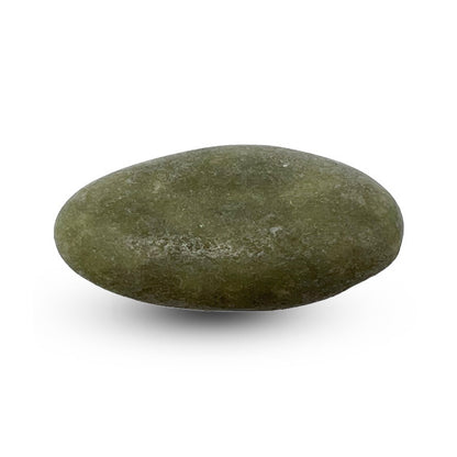 Een enkele jade matte suikerboon met een verfijnde afwerking